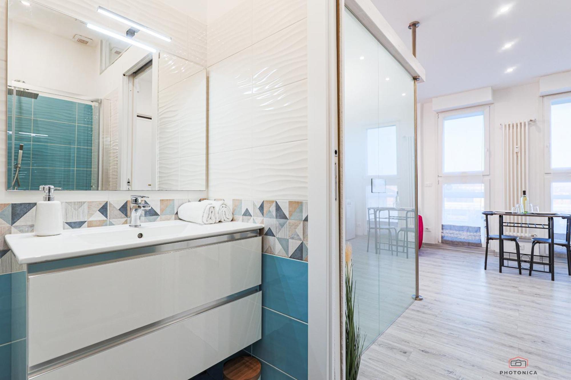 Front Station Apartment - Stazione Centrale Di โบโลญญา ภายนอก รูปภาพ