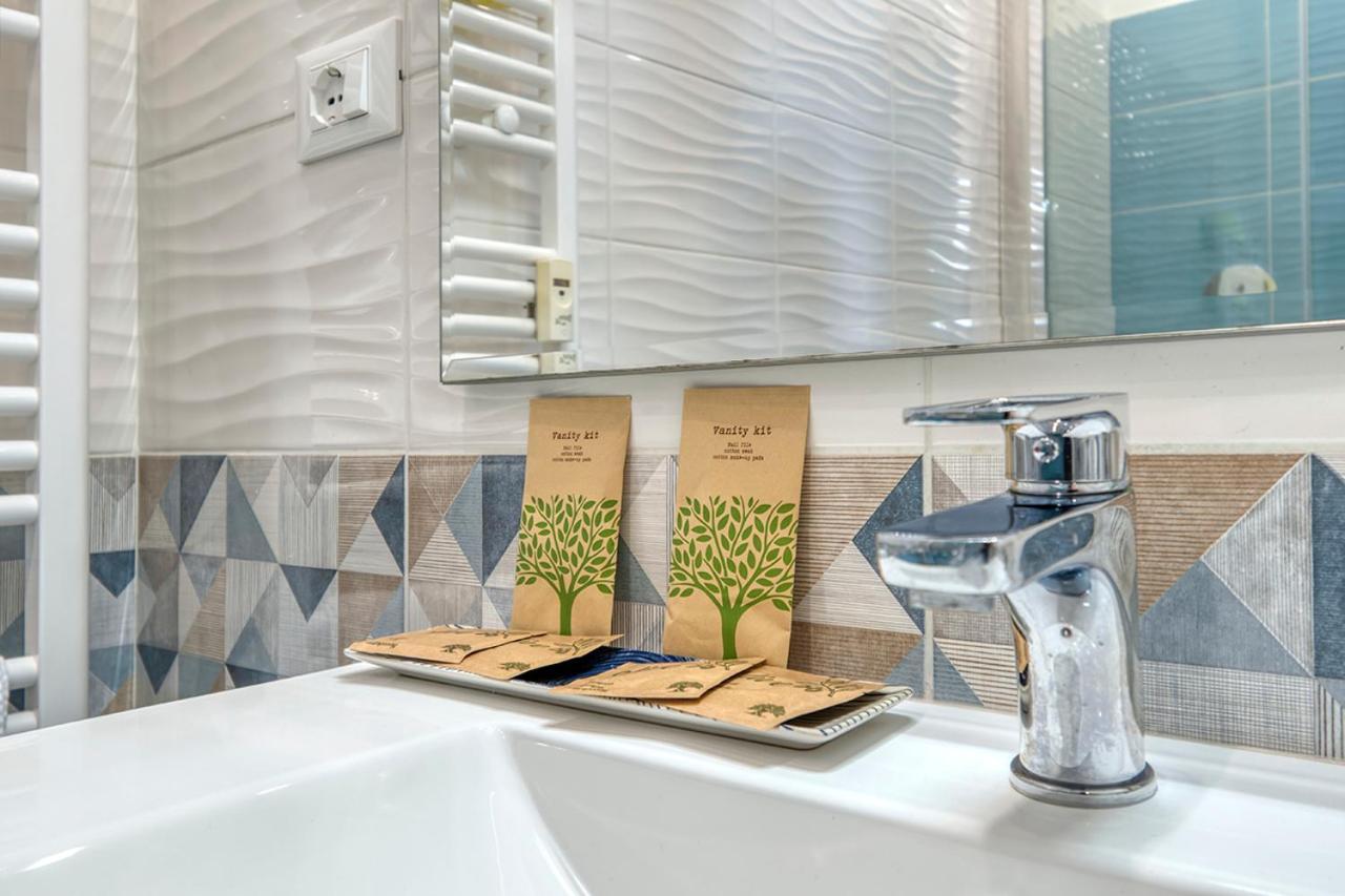 Front Station Apartment - Stazione Centrale Di โบโลญญา ภายนอก รูปภาพ