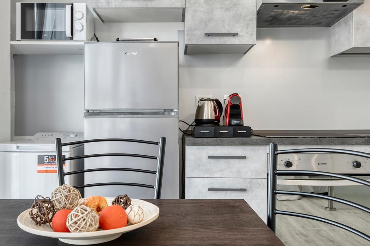 Front Station Apartment - Stazione Centrale Di โบโลญญา ภายนอก รูปภาพ