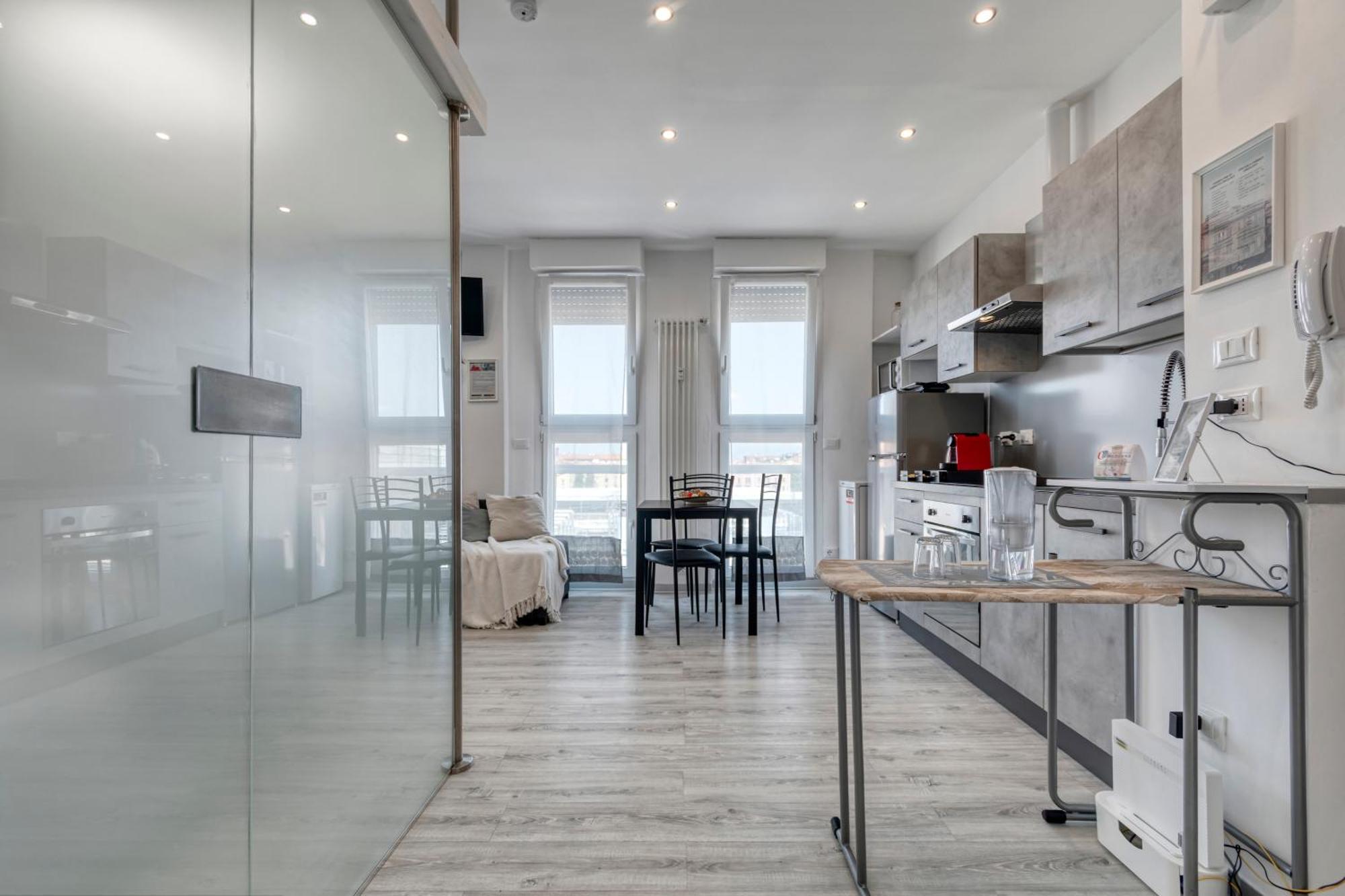 Front Station Apartment - Stazione Centrale Di โบโลญญา ภายนอก รูปภาพ